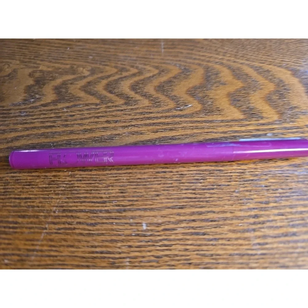 FLOWER Perfect Point Sculpting Lip‎ Liner, Berry